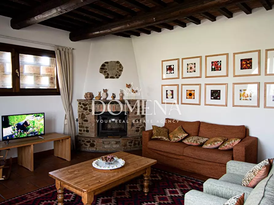 Immagine 39 di Casa colonica in vendita  a Montespertoli