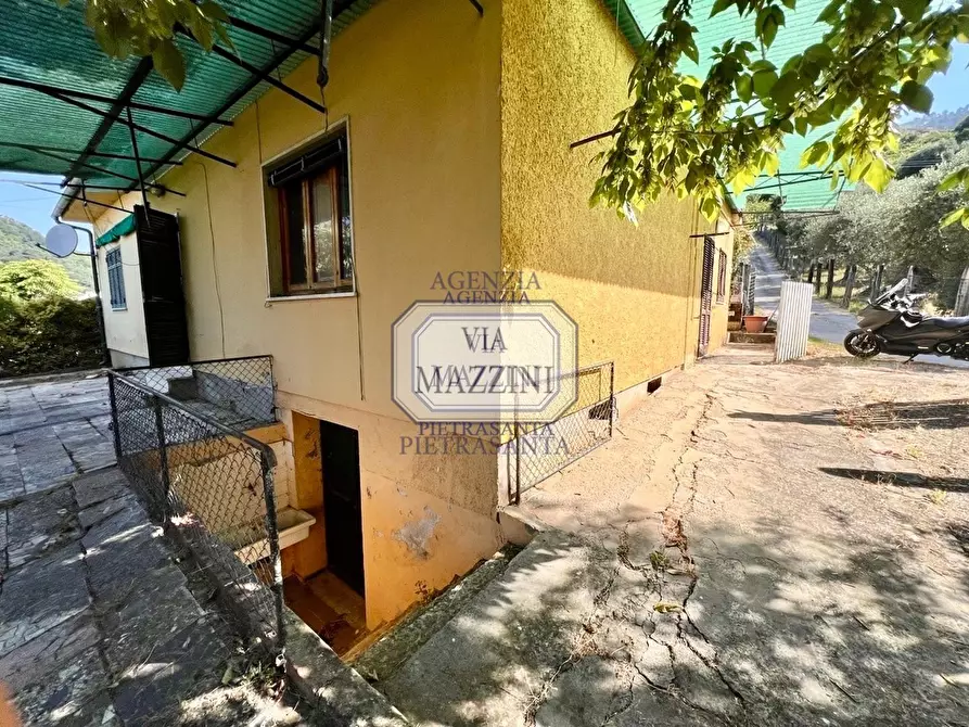 Immagine 2 di Casa bifamiliare in vendita  a Pietrasanta