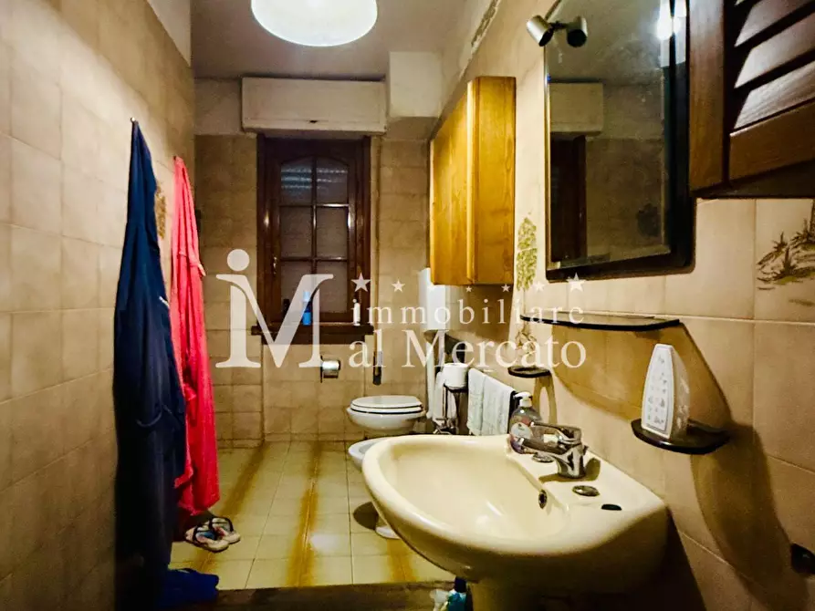 Immagine 17 di Casa bifamiliare in vendita  a Viareggio