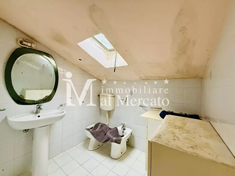 Immagine 40 di Casa bifamiliare in vendita  a Viareggio