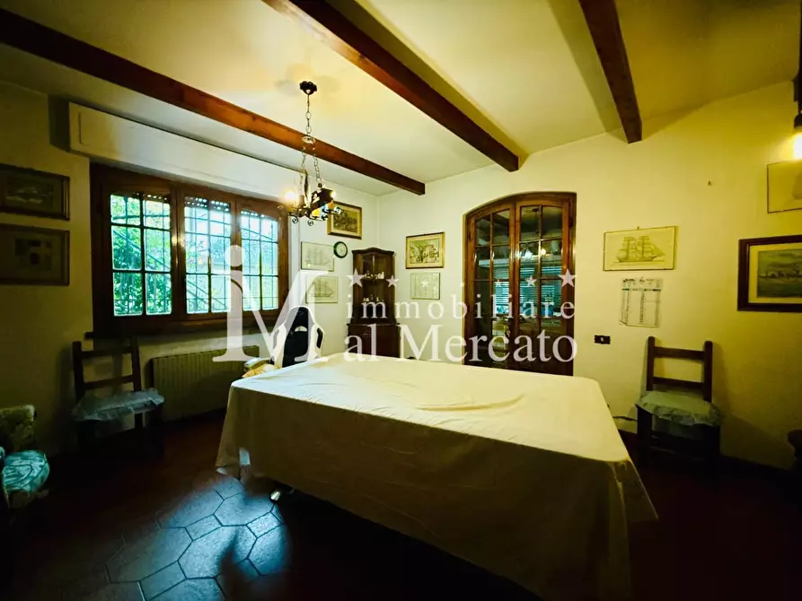 Immagine 8 di Casa bifamiliare in vendita  a Viareggio