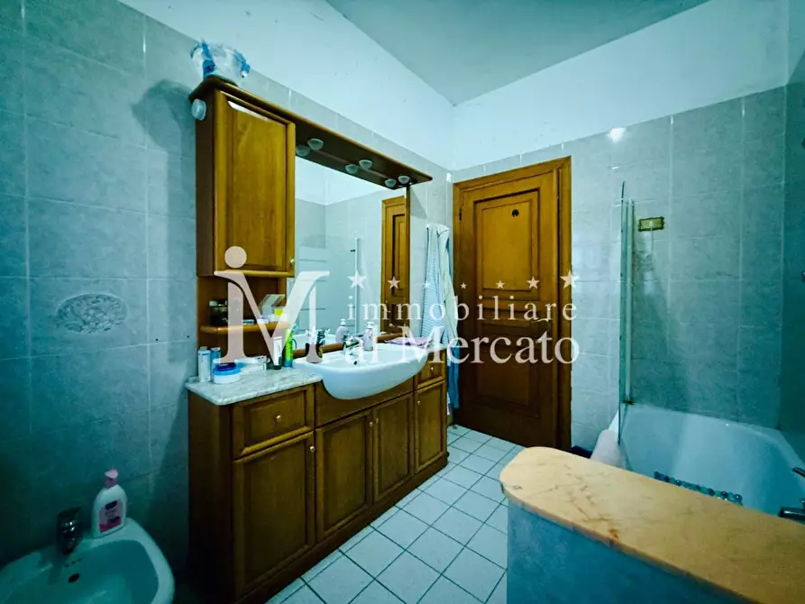 Immagine 30 di Casa bifamiliare in vendita  a Viareggio