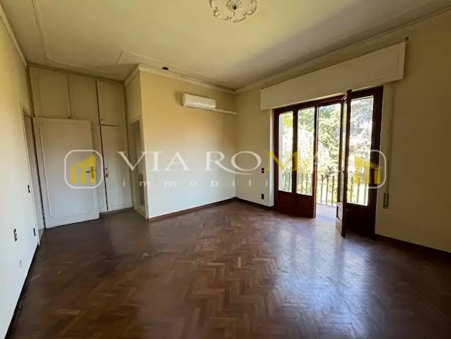 Immagine 21 di Villa in vendita  a Capannori