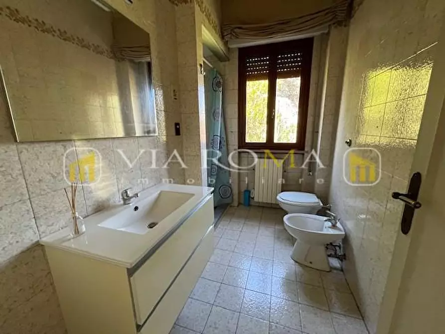 Immagine 19 di Villa in vendita  a Capannori