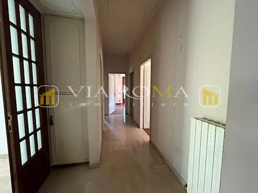 Immagine 15 di Villa in vendita  a Capannori