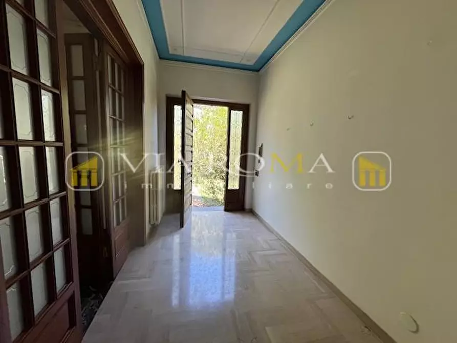 Immagine 7 di Villa in vendita  a Capannori