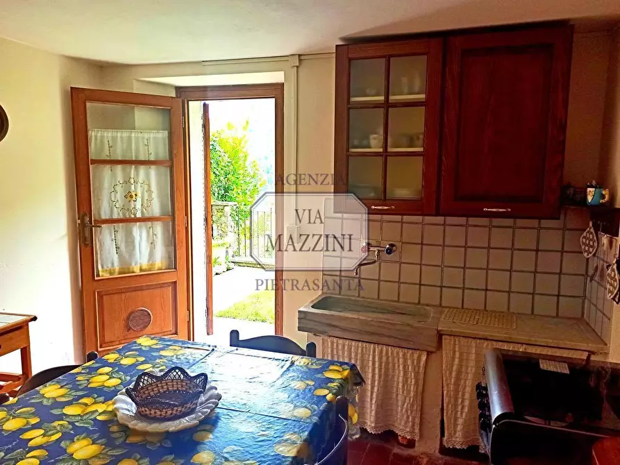 Immagine 14 di Casa semindipendente in vendita  a Stazzema