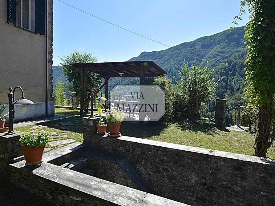 Immagine 4 di Casa semindipendente in vendita  a Stazzema