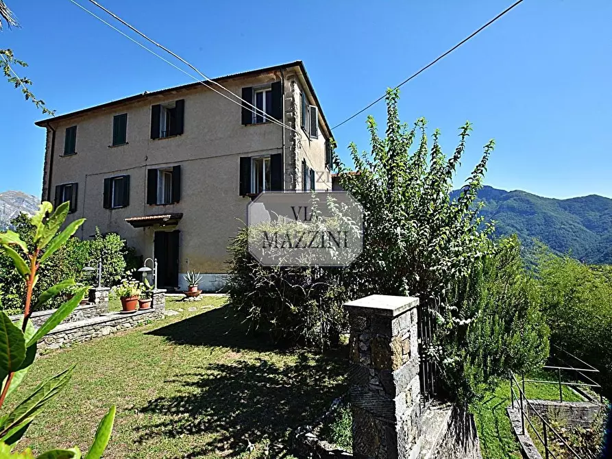 Immagine 3 di Casa semindipendente in vendita  a Stazzema
