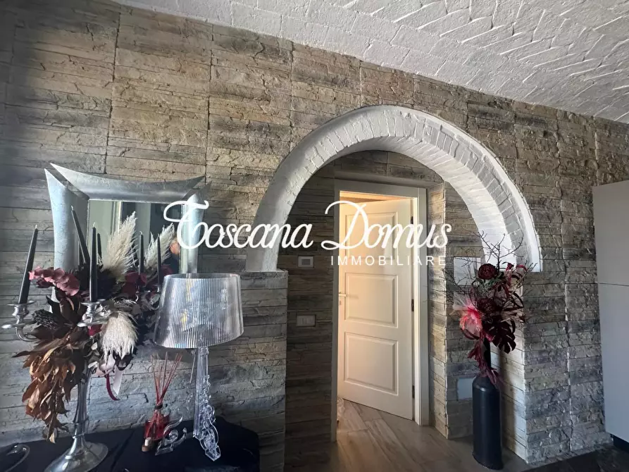 Immagine 22 di Porzione di casa in vendita  a Siena