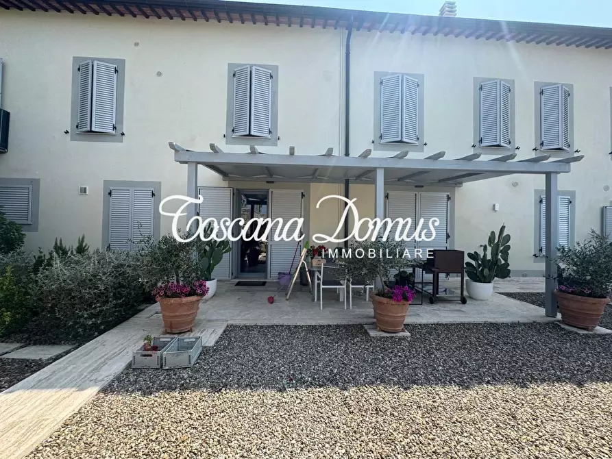 Immagine 18 di Porzione di casa in vendita  a Siena