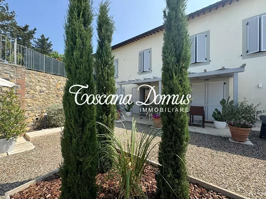 Immagine 5 di Porzione di casa in vendita  a Siena