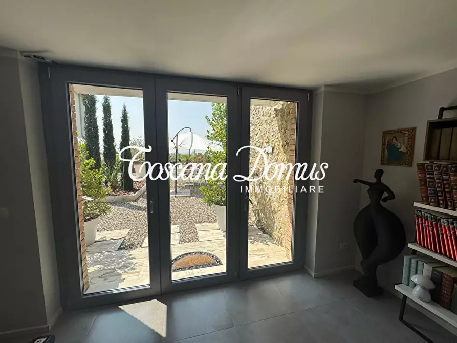 Immagine 46 di Porzione di casa in vendita  a Siena