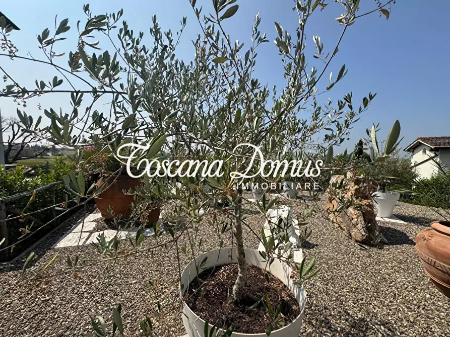 Immagine 12 di Porzione di casa in vendita  a Siena