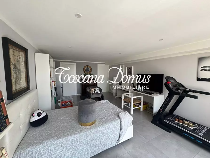 Immagine 43 di Porzione di casa in vendita  a Siena