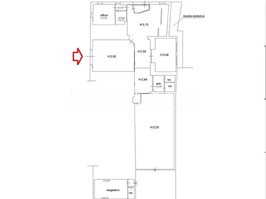 Immagine 1 di Locale commerciale in vendita  a Lucca