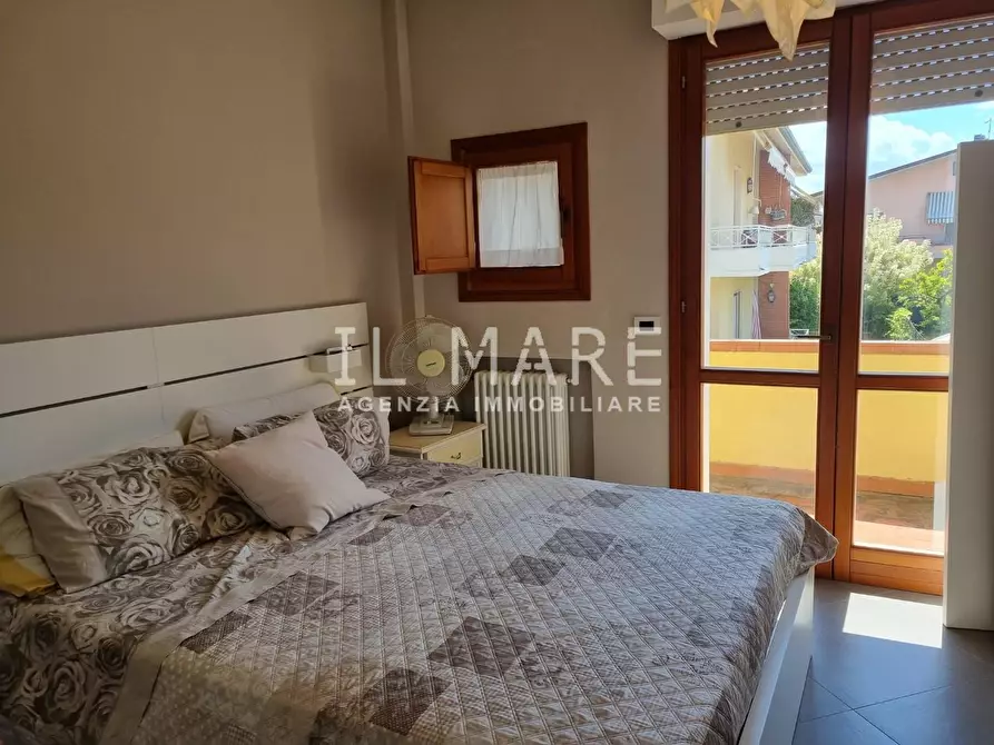 Immagine 13 di Villetta a schiera in vendita  a Massa