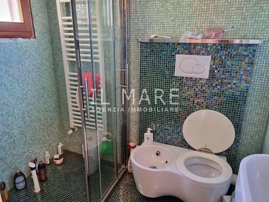 Immagine 14 di Villetta a schiera in vendita  a Massa