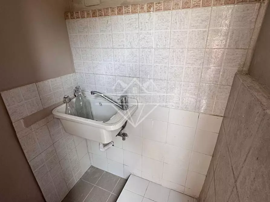 Immagine 39 di Villetta a schiera in vendita  a Carrara