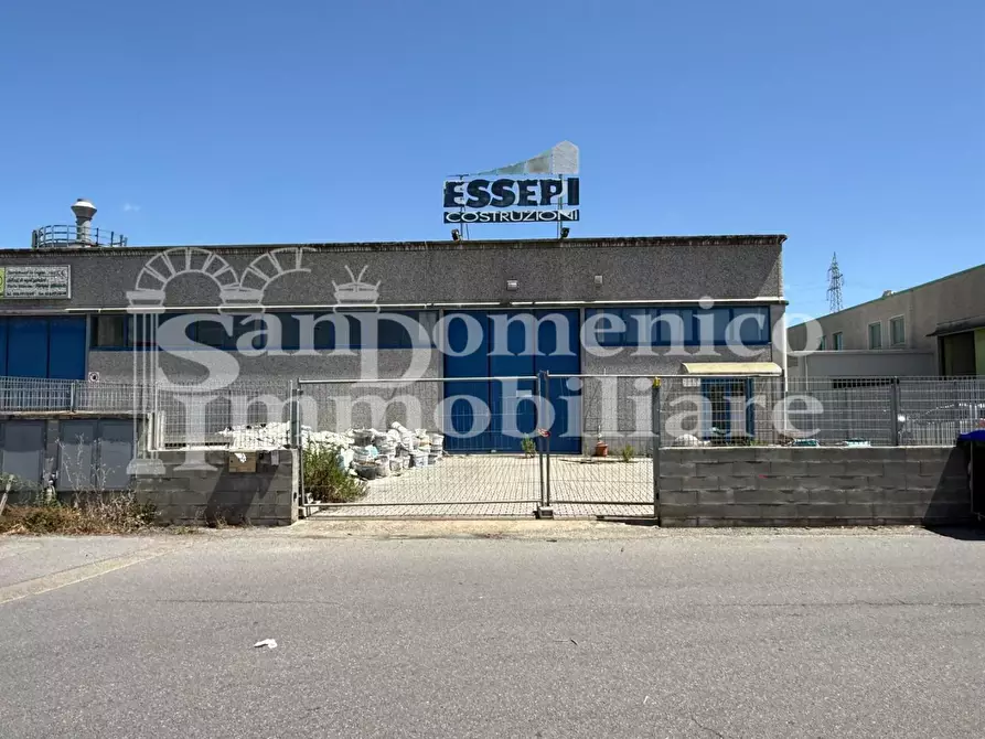 Immagine 2 di Attività artigianale in vendita  a Pisa