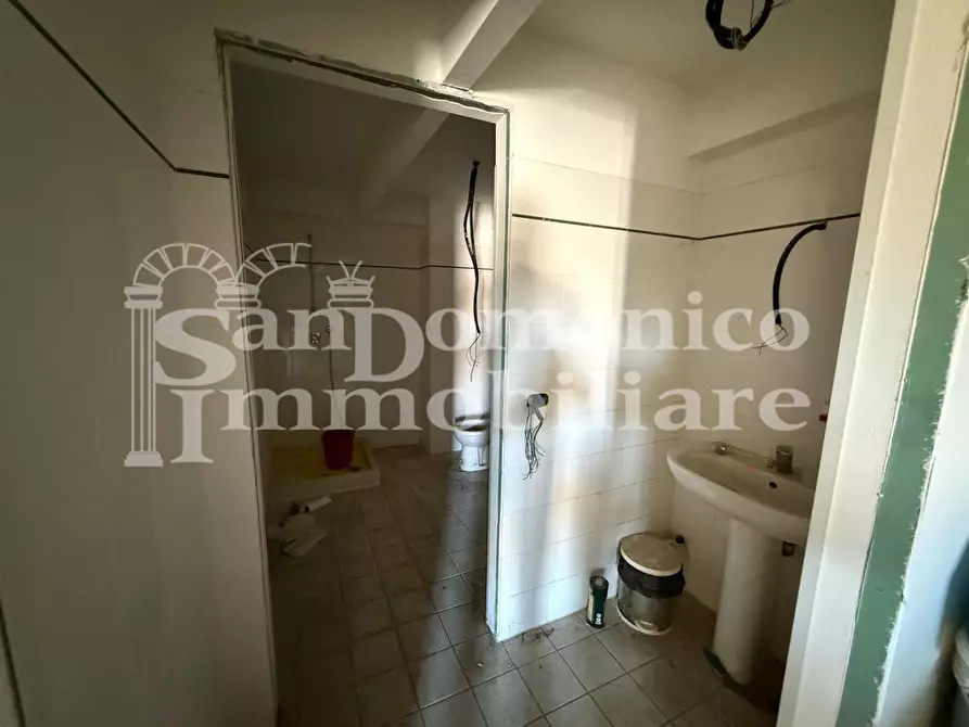 Immagine 15 di Attività artigianale in vendita  a Pisa