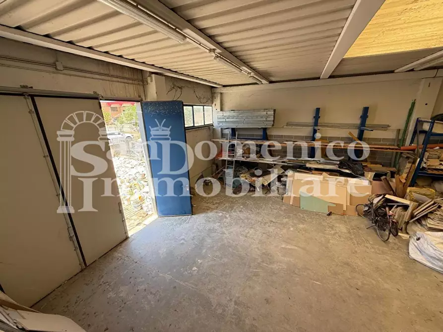 Immagine 4 di Attività artigianale in vendita  a Pisa