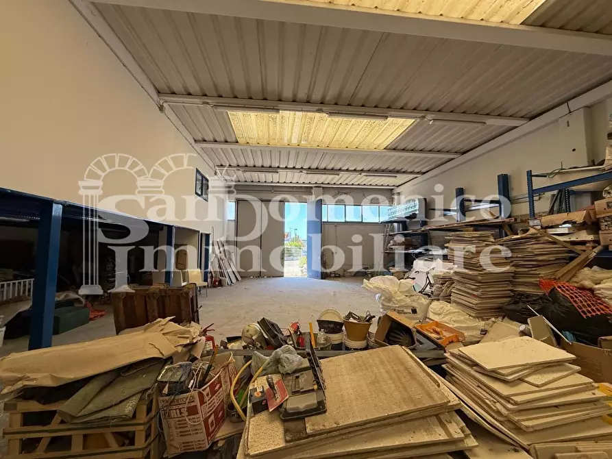 Immagine 12 di Attività artigianale in vendita  a Pisa