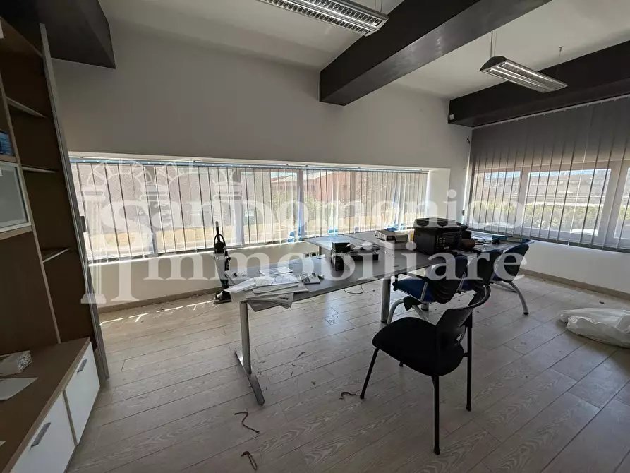 Immagine 29 di Attività artigianale in vendita  a Pisa