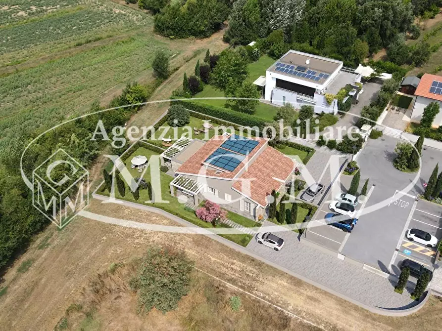Immagine 19 di Villa in vendita  a Calcinaia