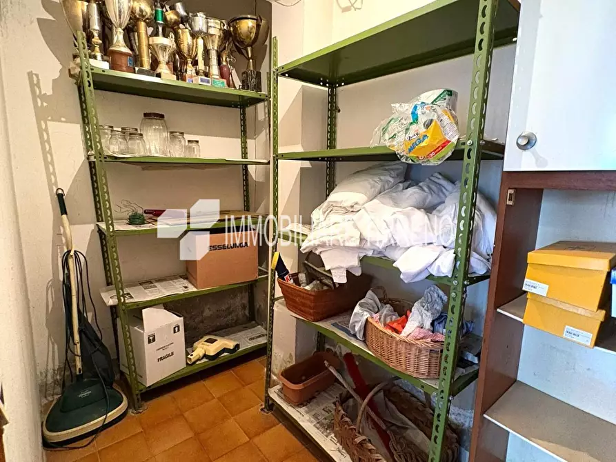 Immagine 21 di Appartamento in vendita  a Massa