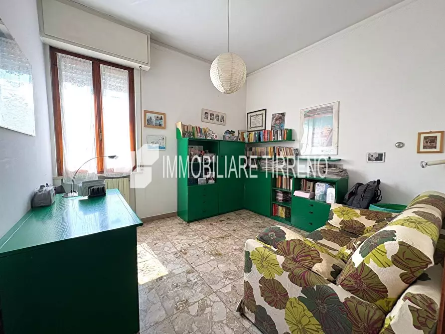 Immagine 13 di Appartamento in vendita  a Massa