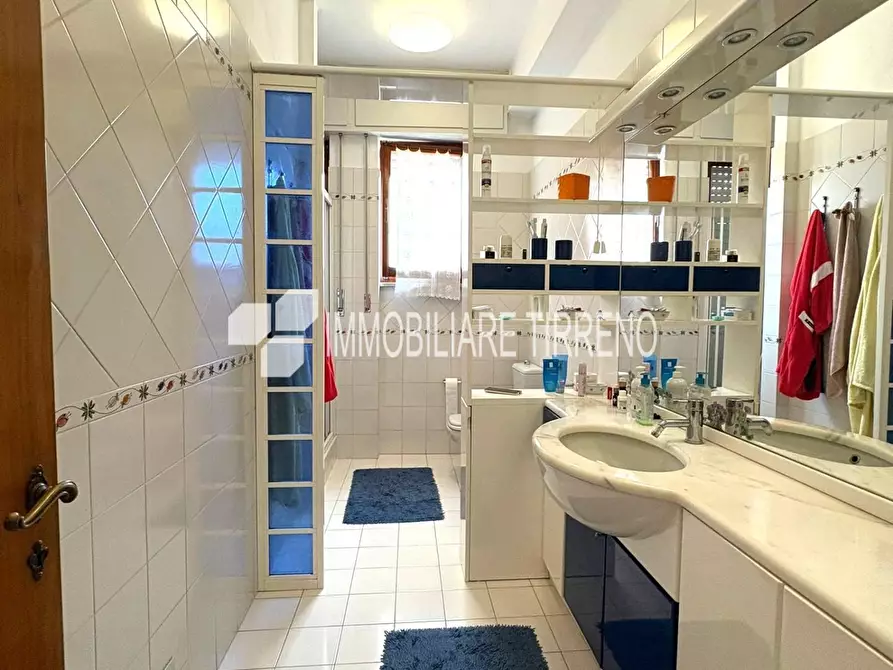 Immagine 28 di Appartamento in vendita  a Massa