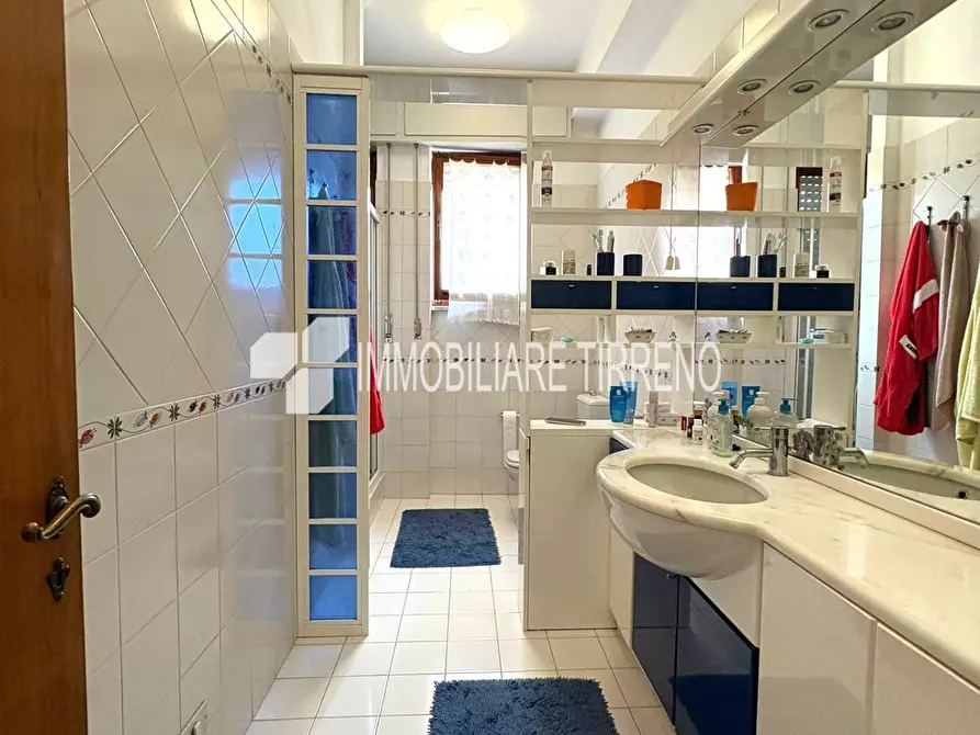 Immagine 14 di Appartamento in vendita  a Massa