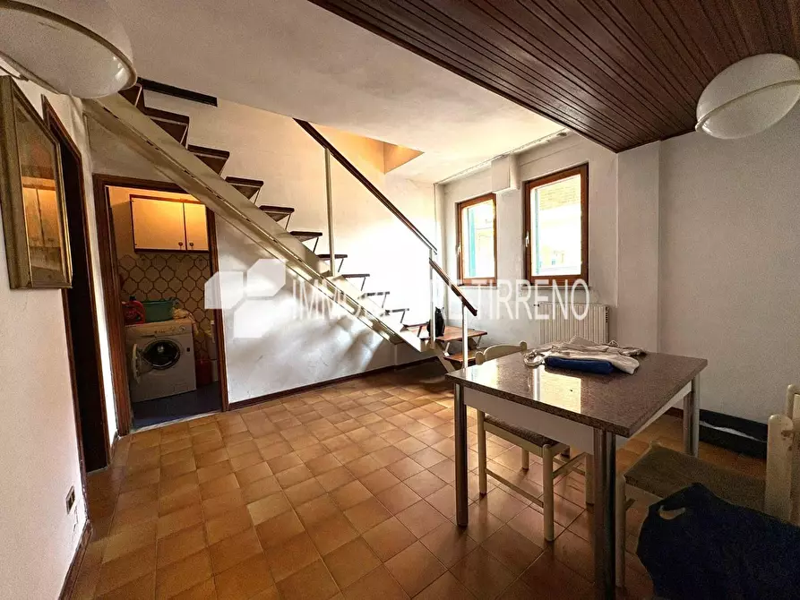 Immagine 18 di Appartamento in vendita  a Massa