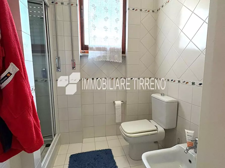 Immagine 15 di Appartamento in vendita  a Massa