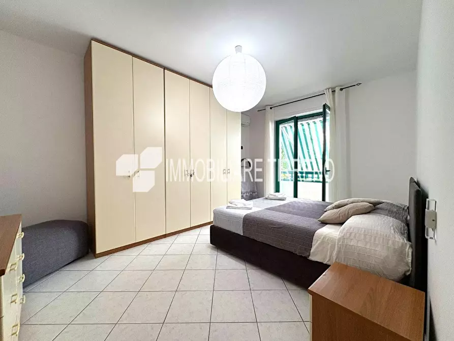 Immagine 9 di Appartamento in vendita  a Massa