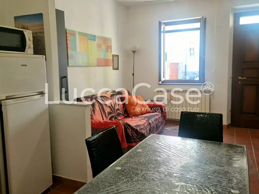 Immagine 6 di Appartamento in vendita  a Lucca