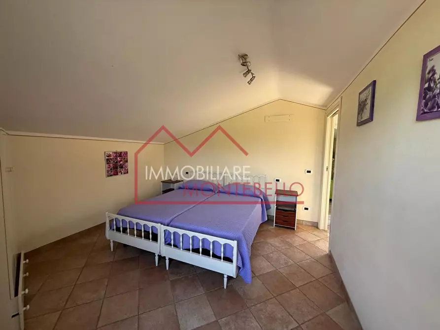 Immagine 17 di Villa in vendita  a Viareggio