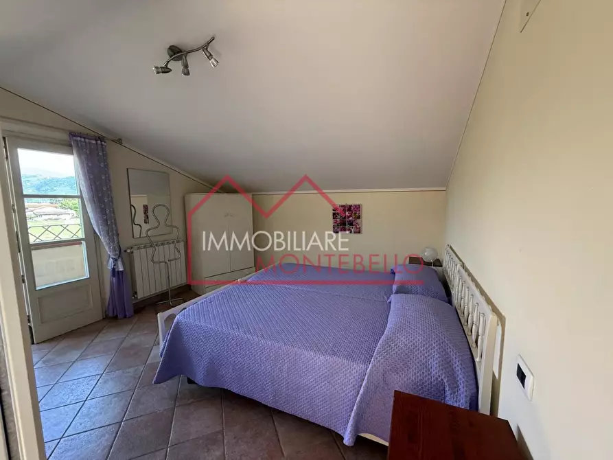 Immagine 21 di Villa in vendita  a Viareggio