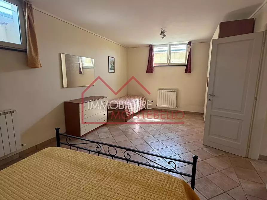 Immagine 15 di Villa in vendita  a Viareggio