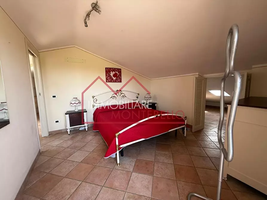 Immagine 24 di Villa in vendita  a Viareggio