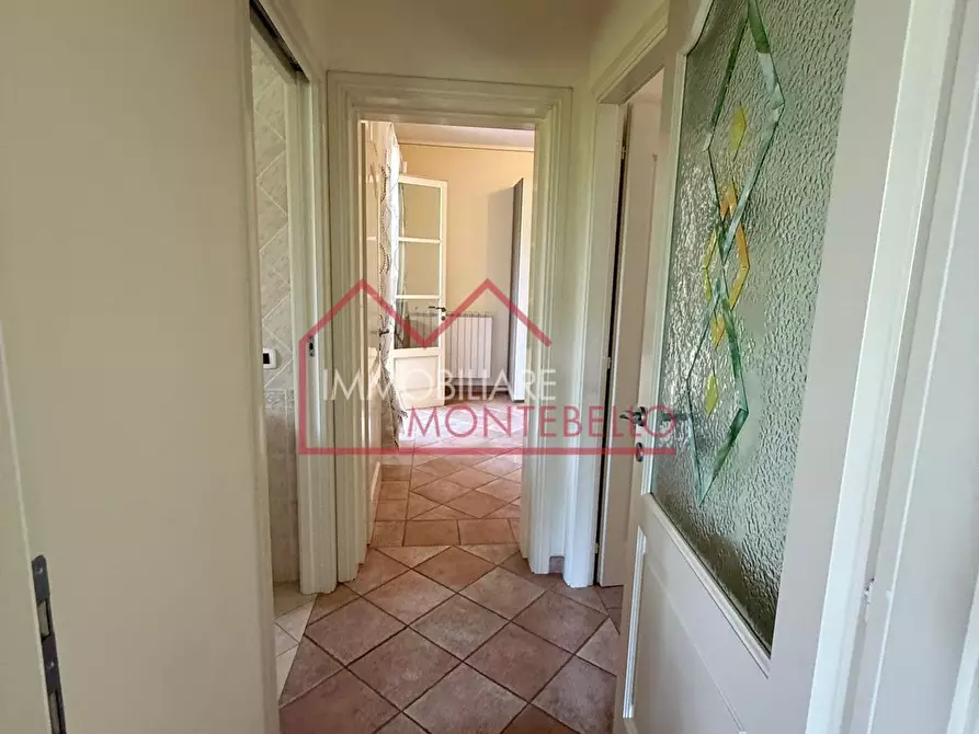 Immagine 26 di Villa in vendita  a Viareggio