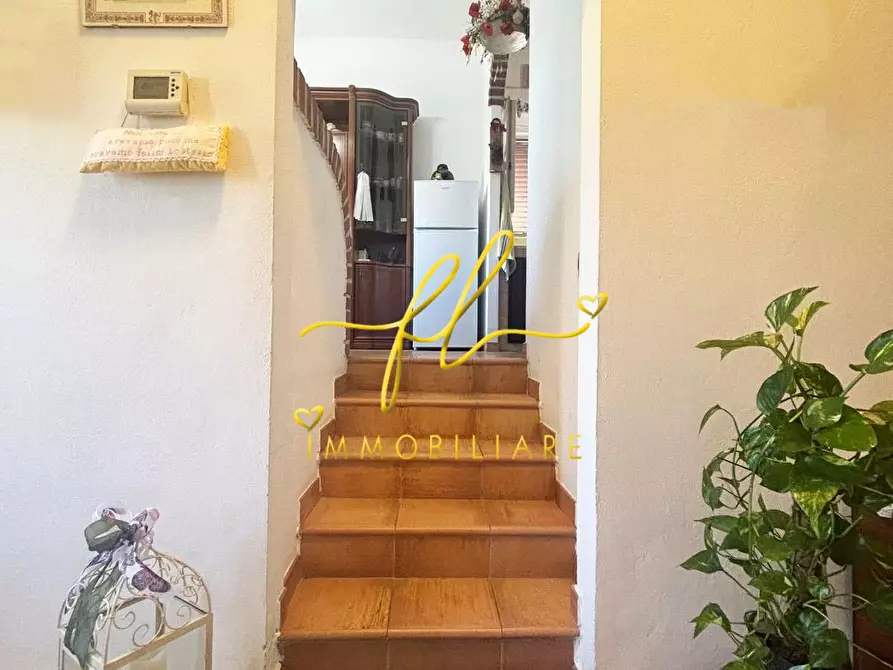 Immagine 6 di Villa in vendita  a Rosignano Marittimo