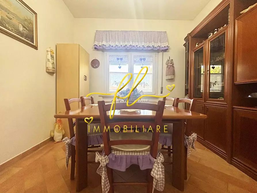 Immagine 9 di Villa in vendita  a Rosignano Marittimo