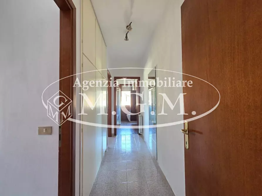 Immagine 11 di Appartamento in vendita  a Santa Maria A Monte