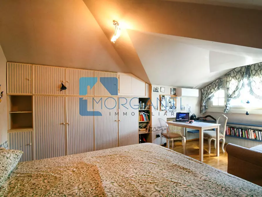 Immagine 26 di Villa in vendita  a Pietrasanta