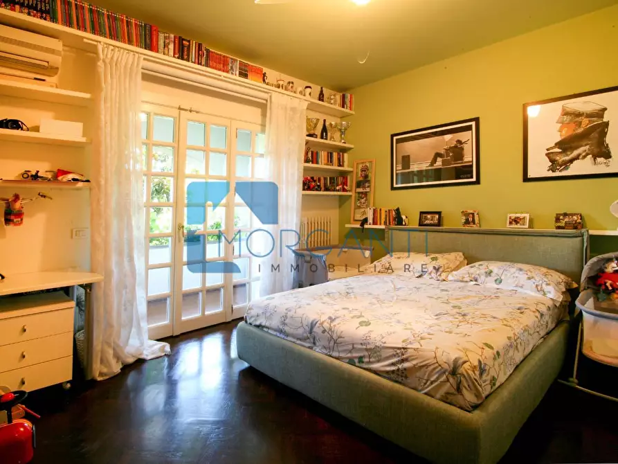 Immagine 29 di Villa in vendita  a Pietrasanta