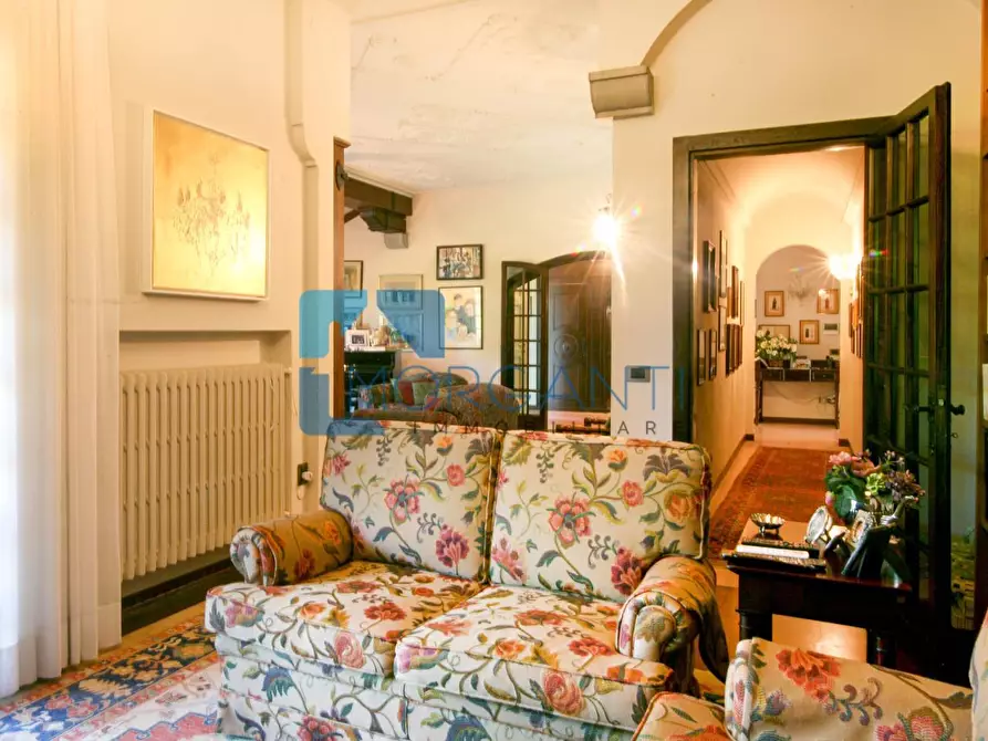 Immagine 18 di Villa in vendita  a Pietrasanta