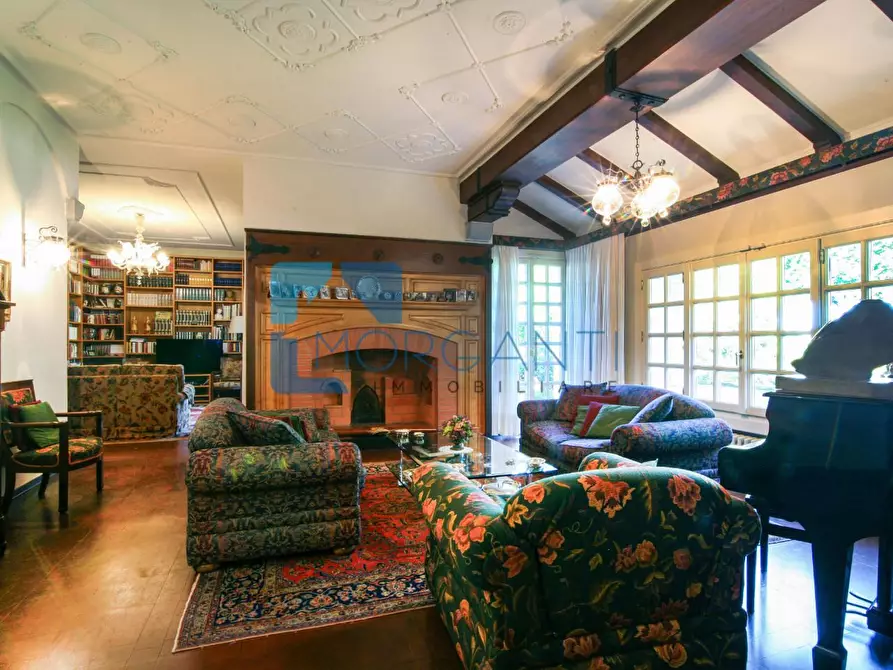 Immagine 16 di Villa in vendita  a Pietrasanta