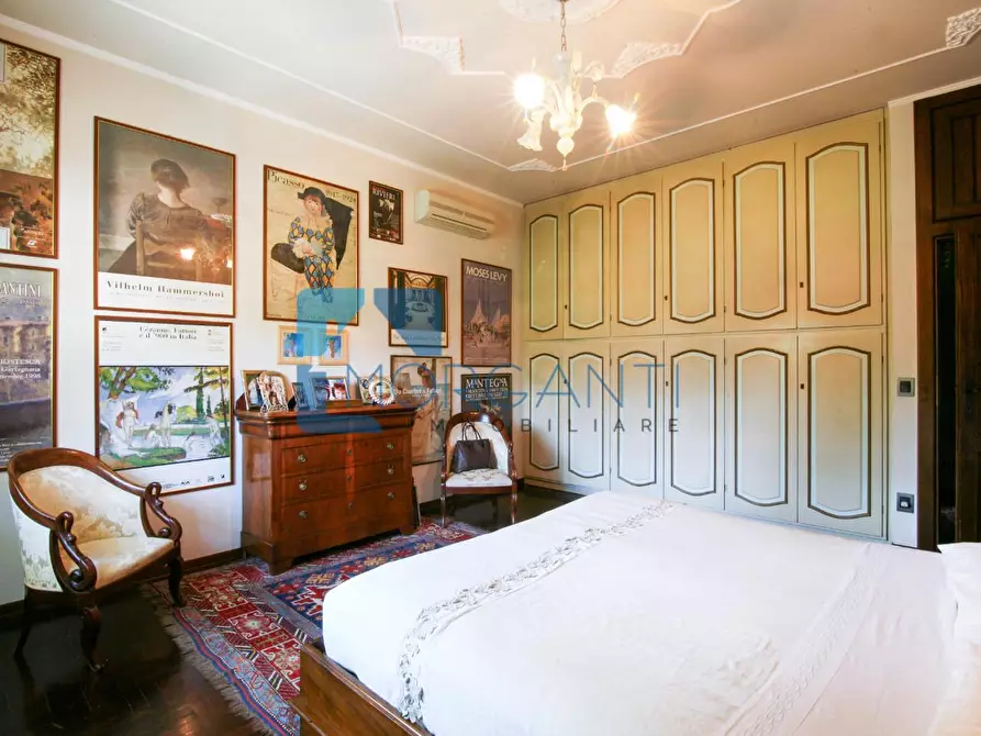 Immagine 23 di Villa in vendita  a Pietrasanta